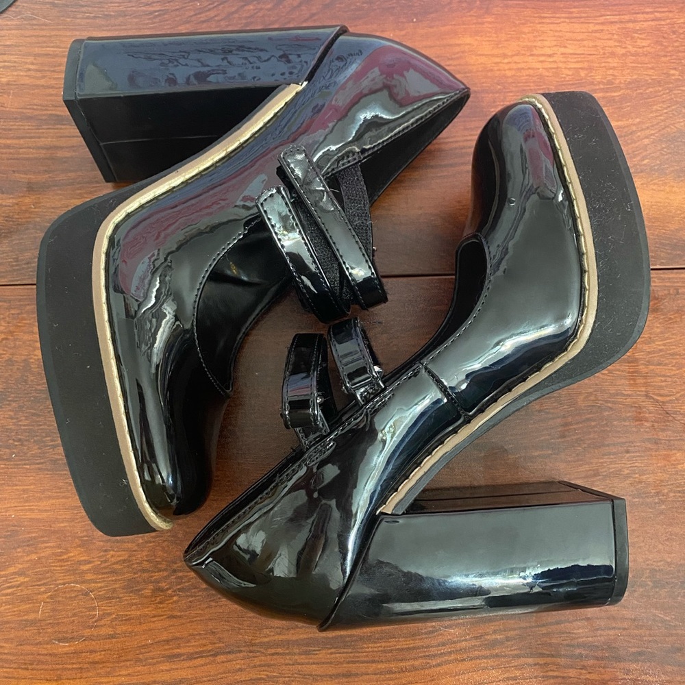 Steve Madden women’s twice pump in black